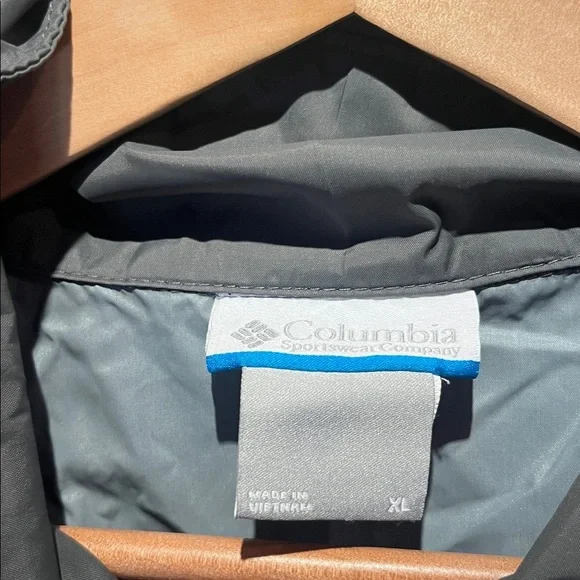 Columbia Men’s Packable Rain Jacket OmniShield Size XL black and gray - Picture 5 of 11